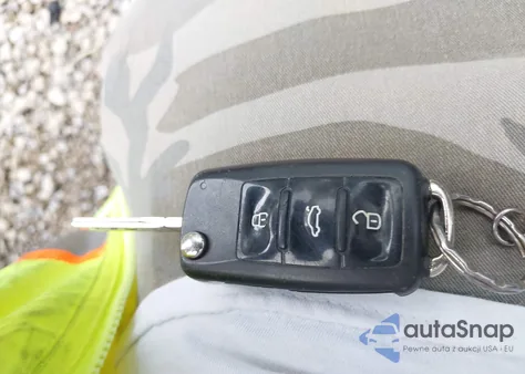 2013 Volkswagen Jetta 2.5L Se z USA, uszkodzony, nr VIN 3VWDP7AJ5DM367473